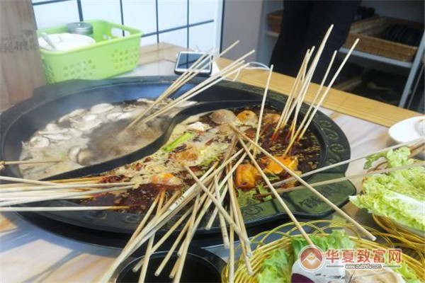 饿狼串说串串火锅加盟